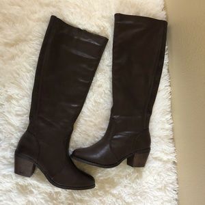 NWOT Brown knee high boots